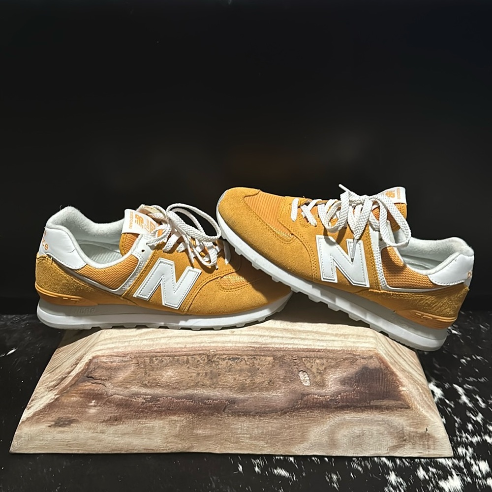 New Balance  574